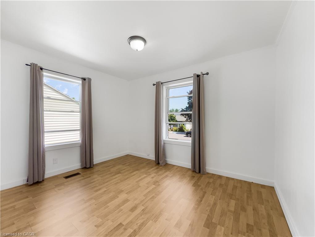 84 Carleton Street Property Photo 6