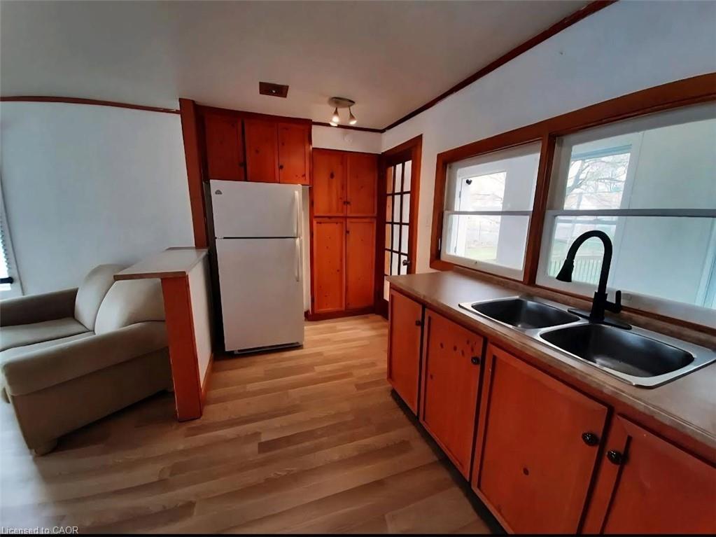 84 Carleton Street Property Photo 8