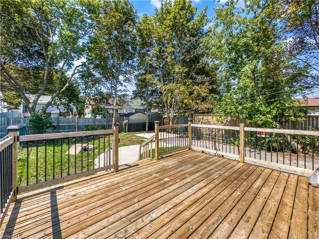 84 Carleton Street Property Photo 17