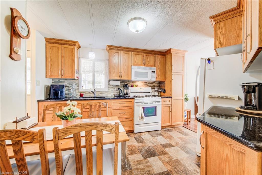 21 Fairview Crescent Property Photo 14