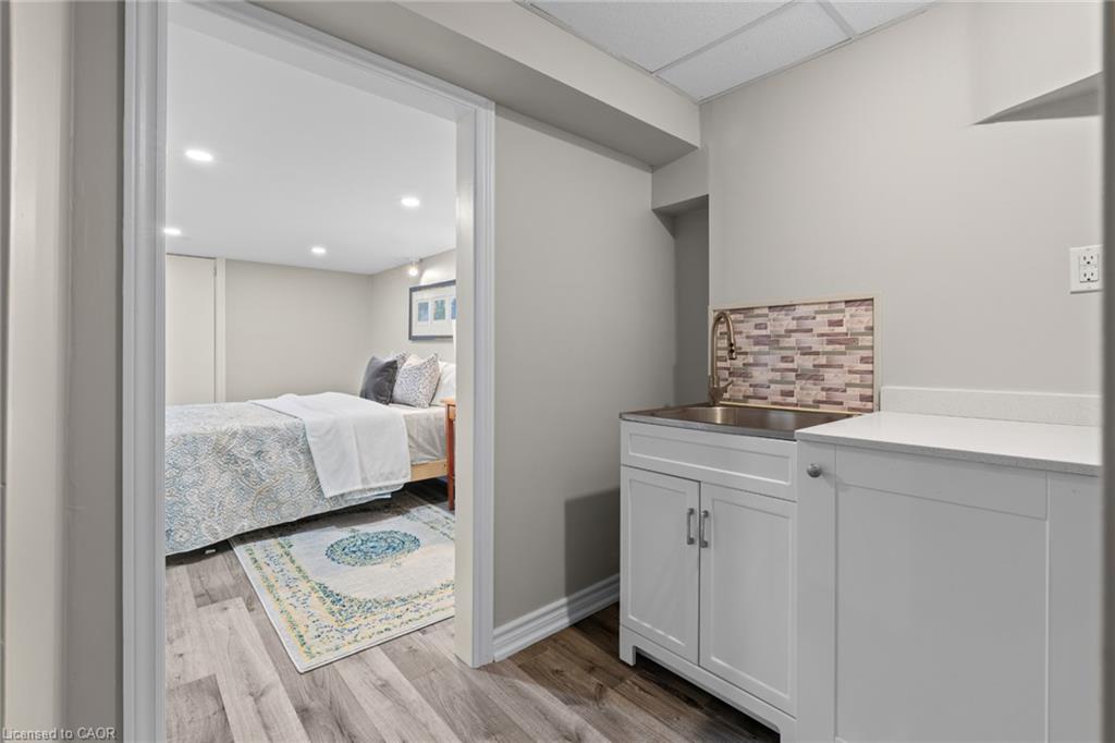 1610 Heathside Crescent Property Photo 35