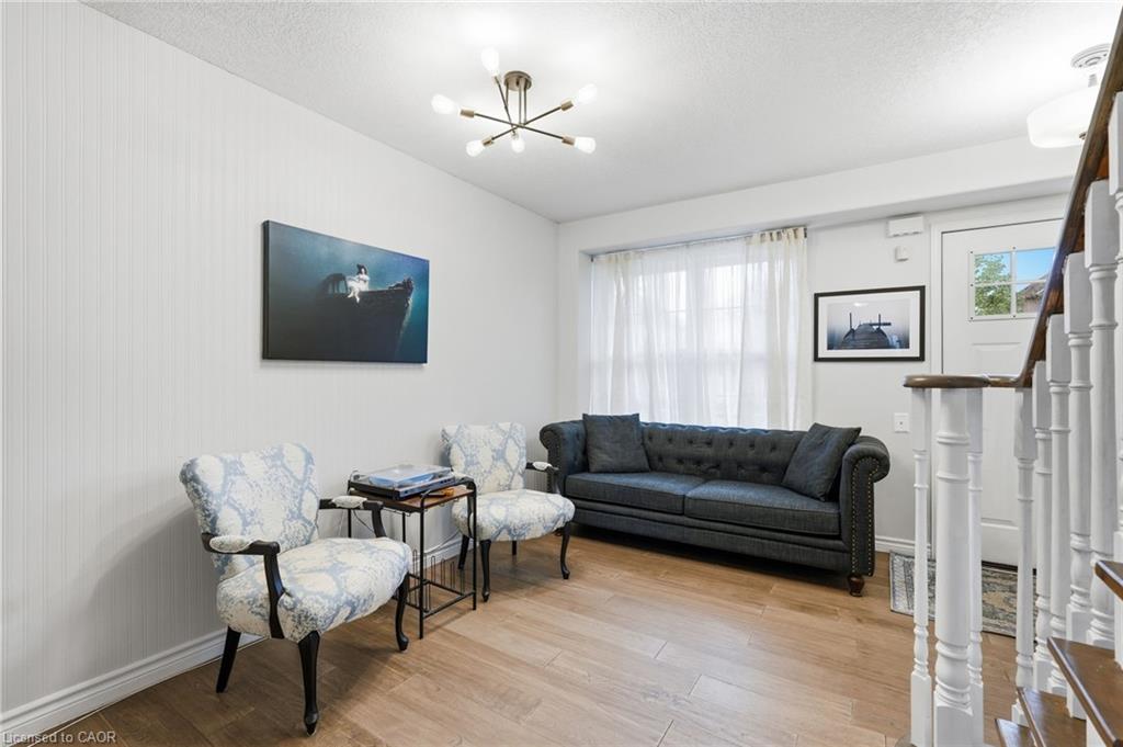 141 Cleghorn Drive Property Photo 4