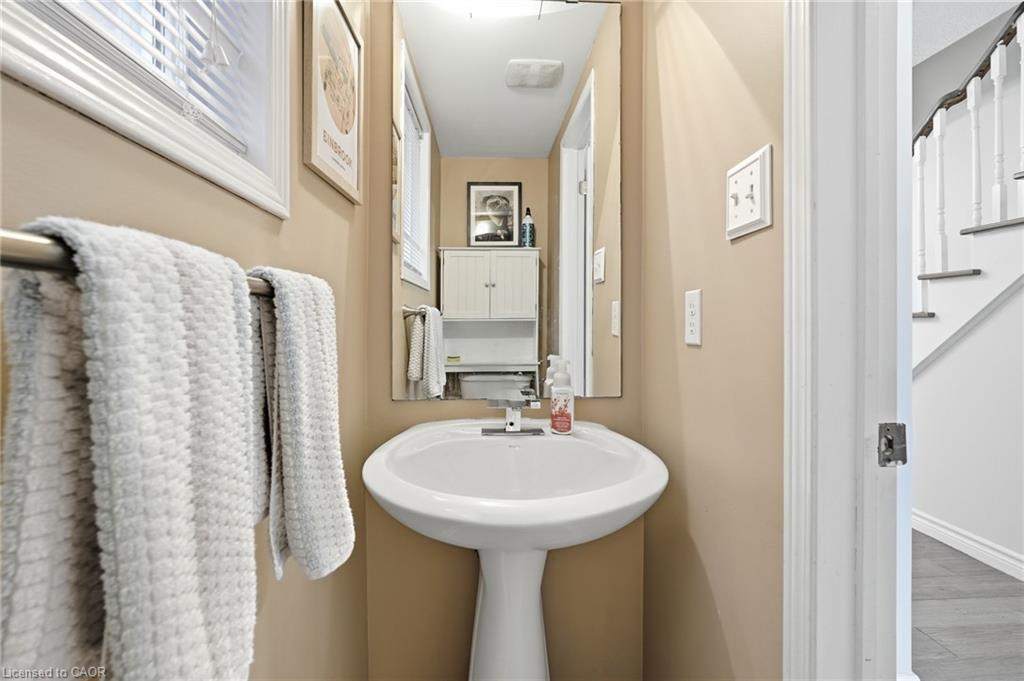 141 Cleghorn Drive Property Photo 12