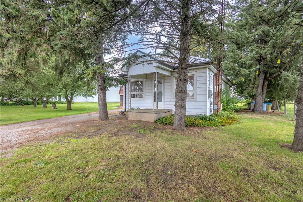 1097 Colborne Street W Property Photo 3