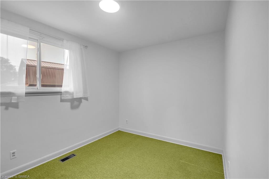 1097 Colborne Street W Property Photo 14