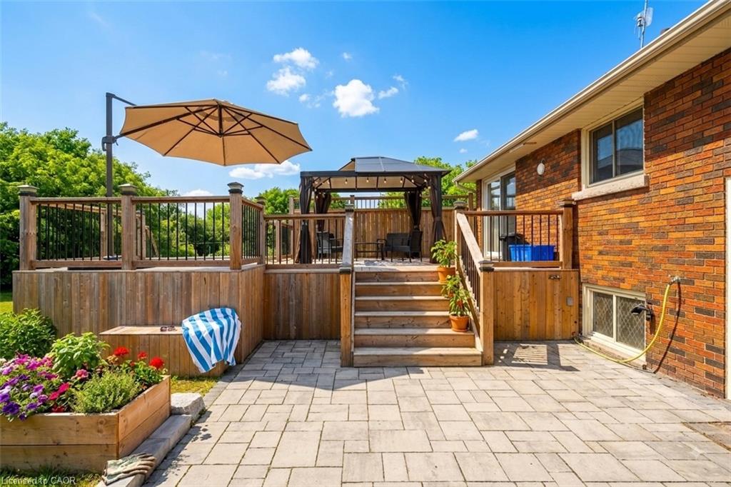 5117 Canborough Road Property Photo 4