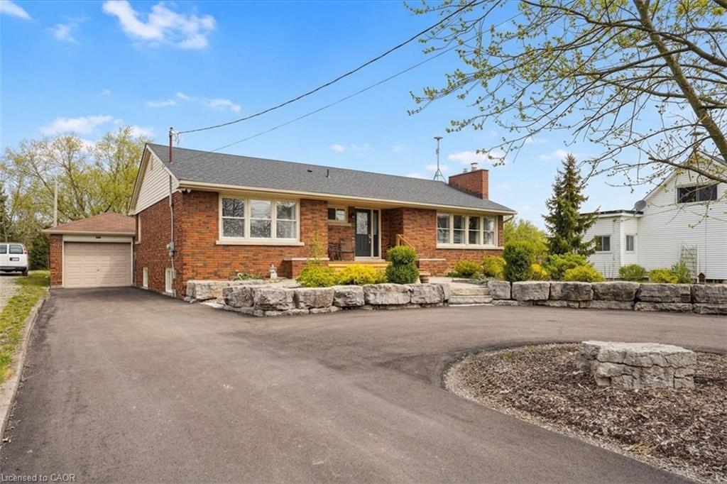 5117 Canborough Road Property Photo 6