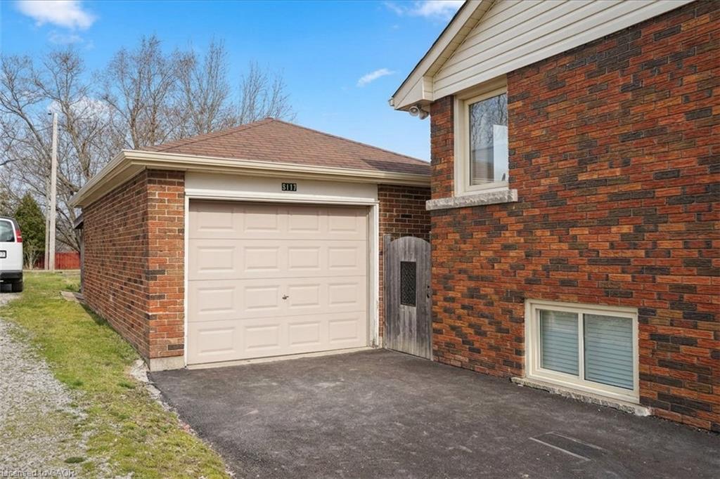 5117 Canborough Road Property Photo 28
