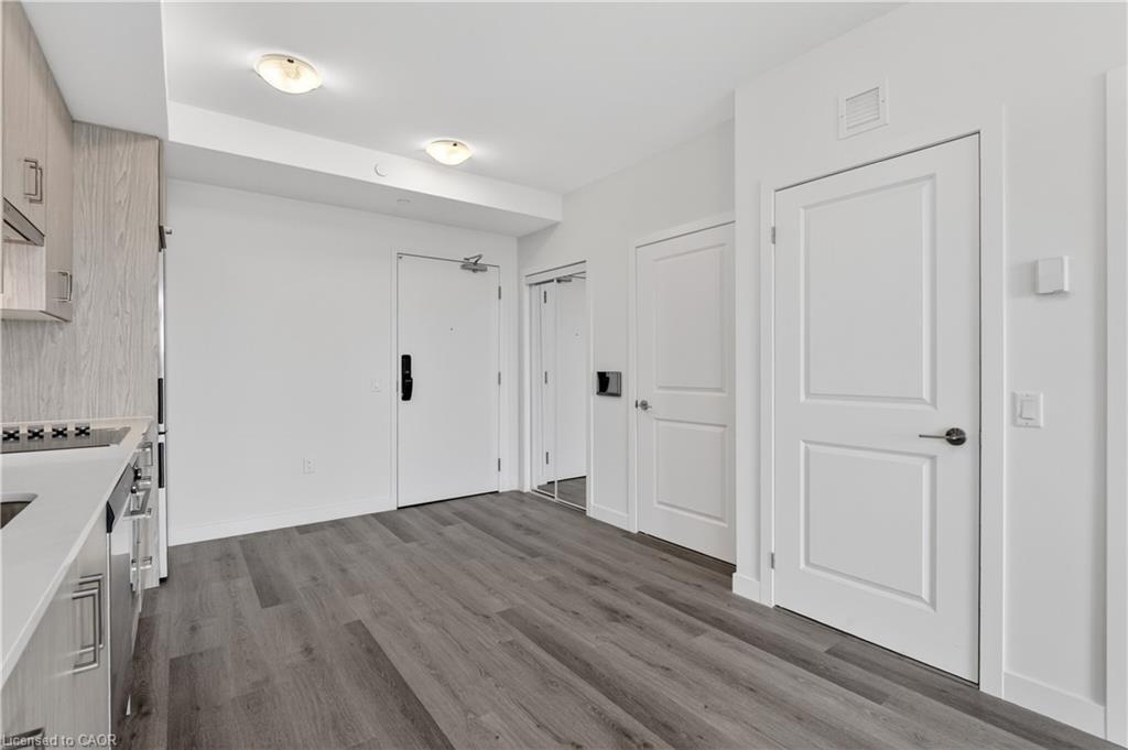 816-461 Green Road Property Photo 7