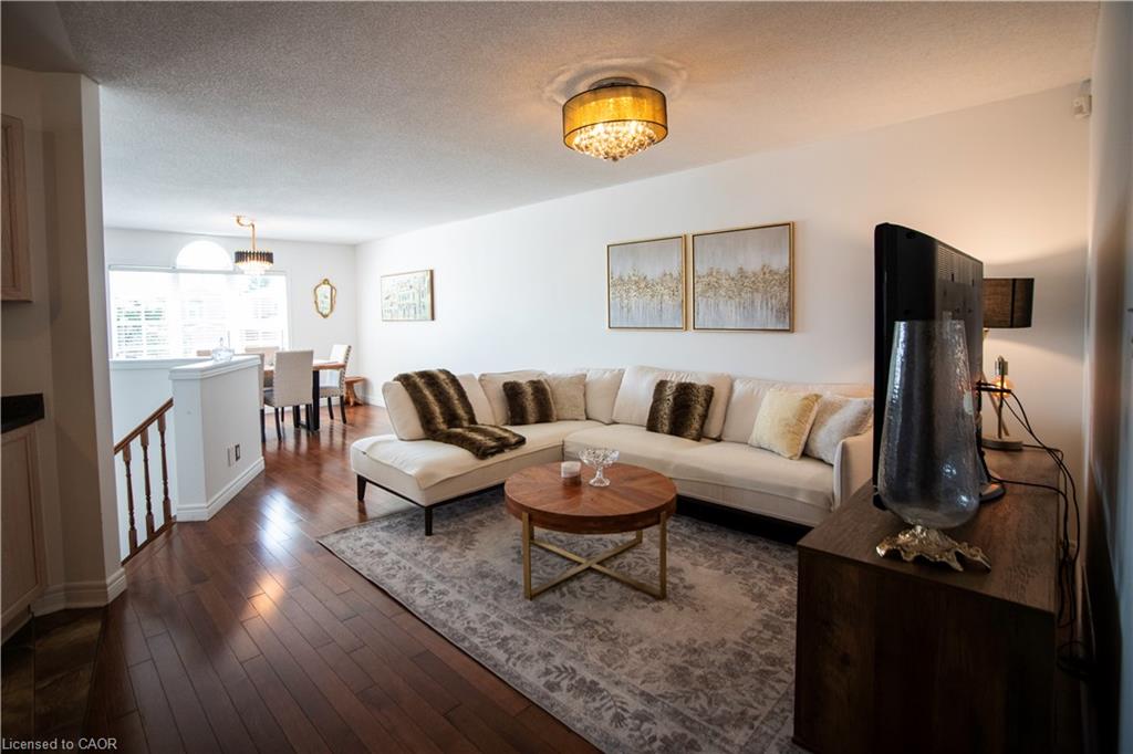 57 Ossington Drive Property Photo 7
