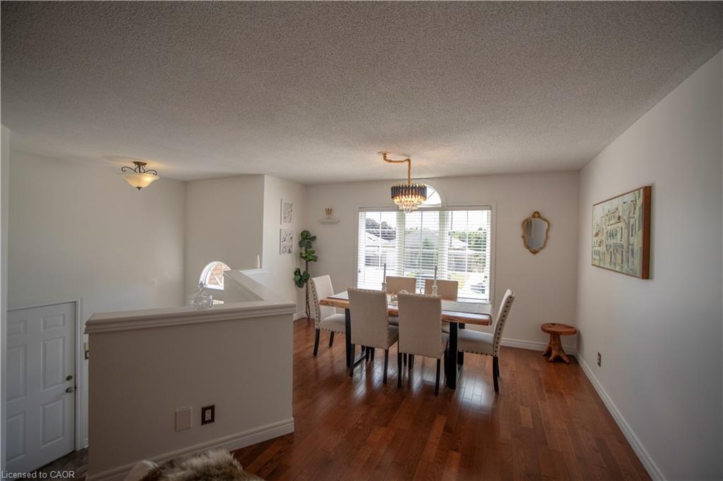 57 Ossington Drive Property Photo 8