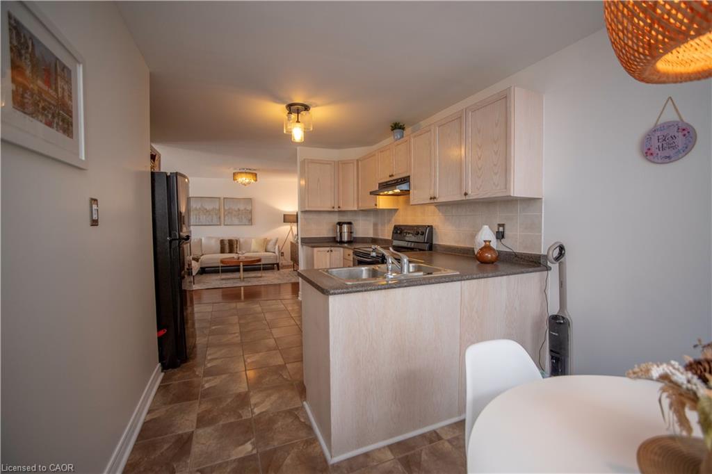 57 Ossington Drive Property Photo 13