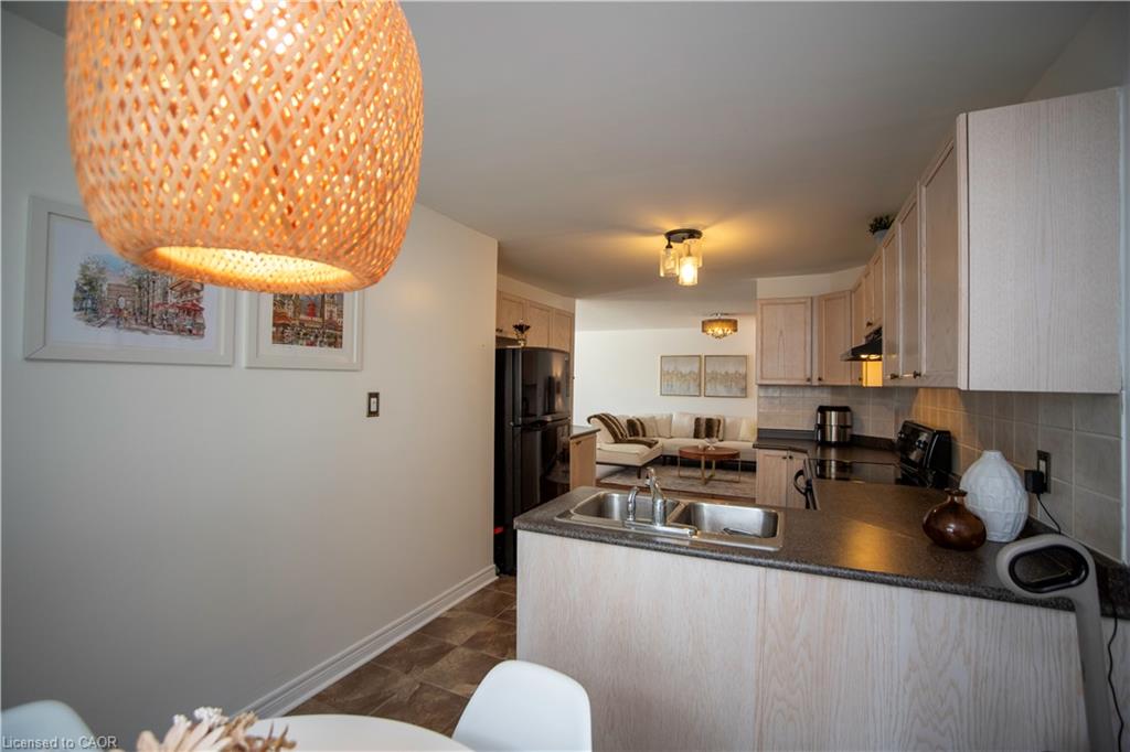 57 Ossington Drive Property Photo 17