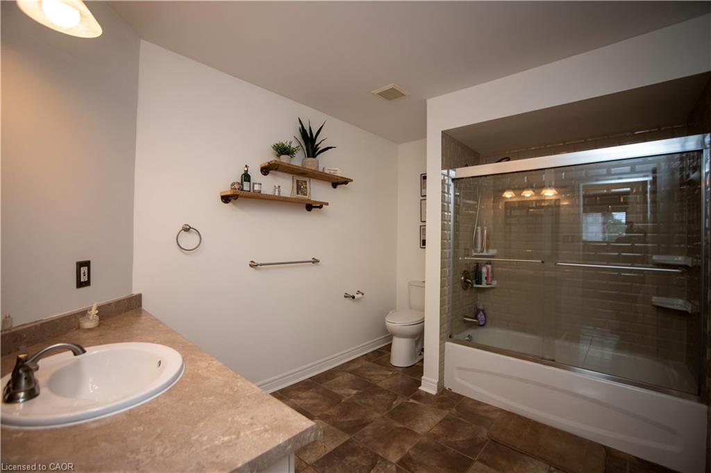 57 Ossington Drive Property Photo 23