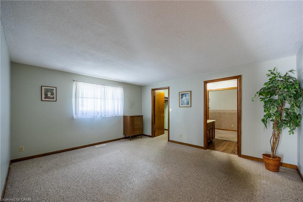 1032 Main Street Property Photo 14