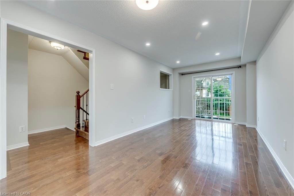2418 Adamvale Crescent Property Photo 5