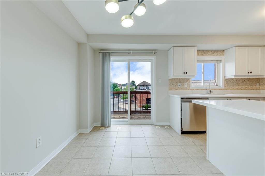 2418 Adamvale Crescent Property Photo 10