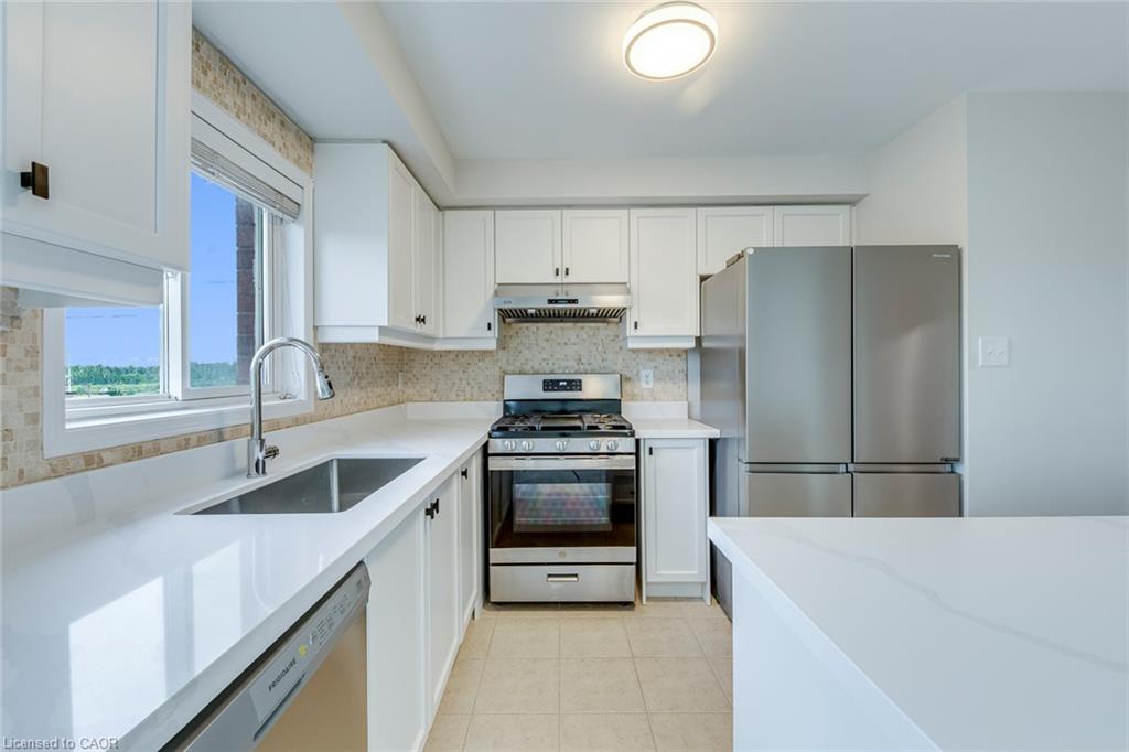 2418 Adamvale Crescent Property Photo 16