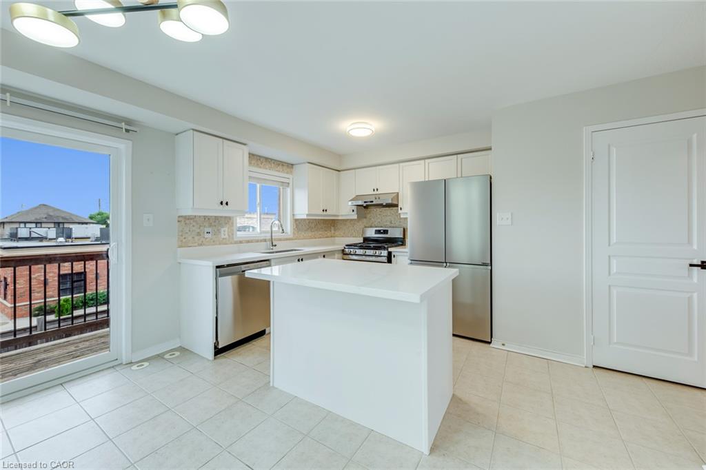 2418 Adamvale Crescent Property Photo 17