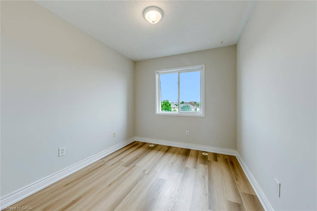 2418 Adamvale Crescent Property Photo 29