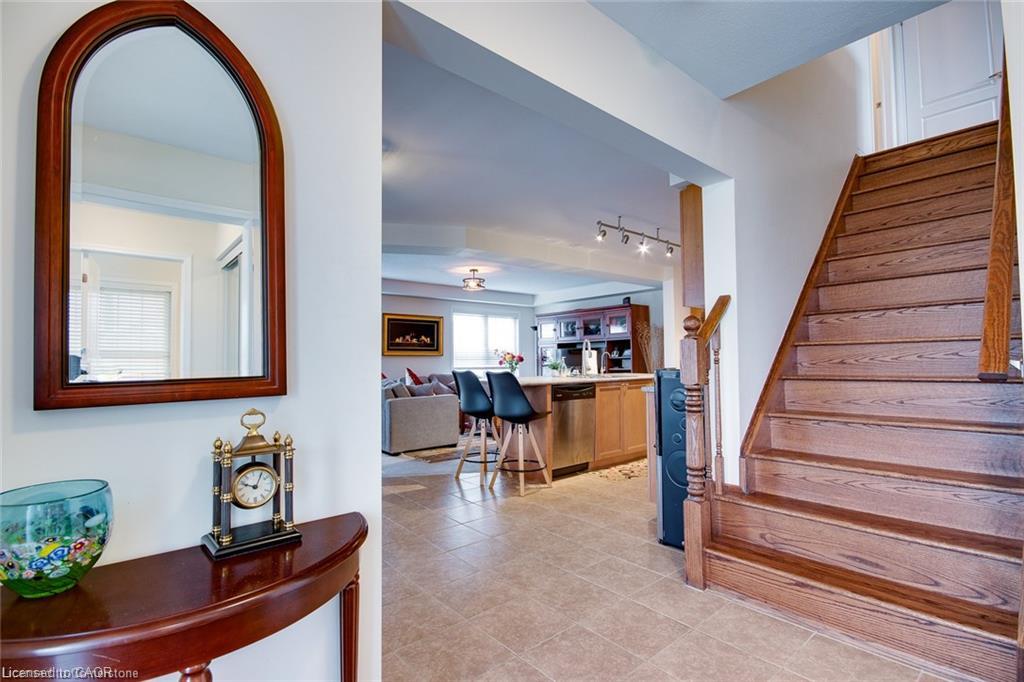18 Blue Oak Street Property Photo 6