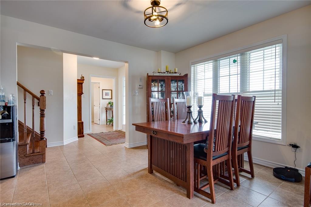 18 Blue Oak Street Property Photo 13