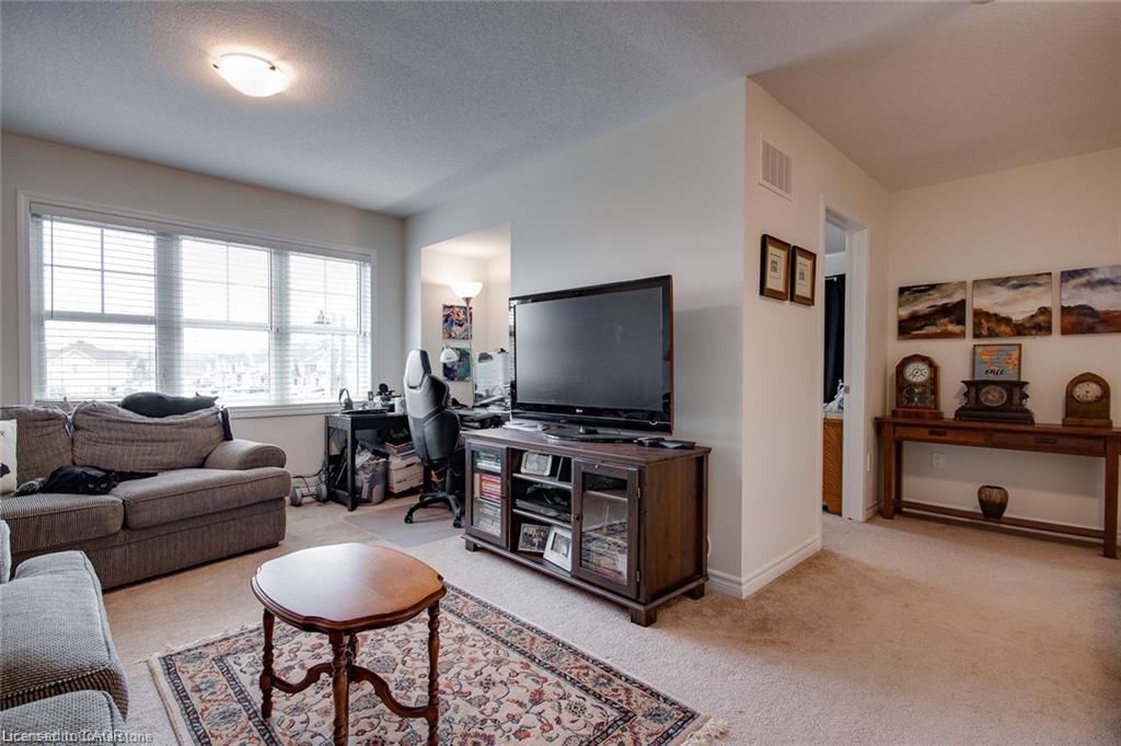 18 Blue Oak Street Property Photo 26