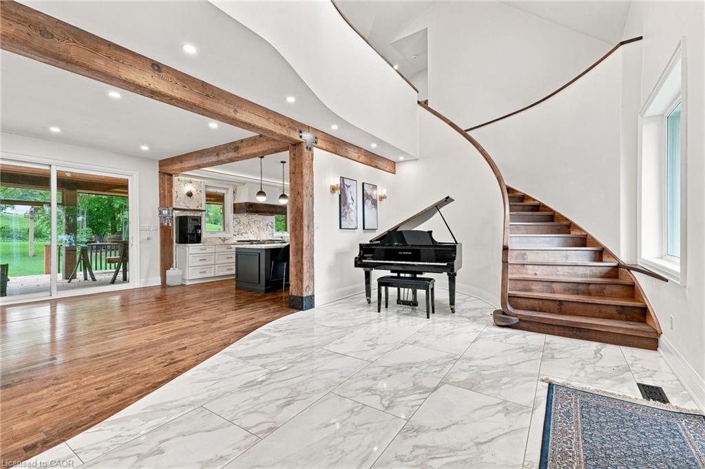 2019 Dundas Street Property Photo 5