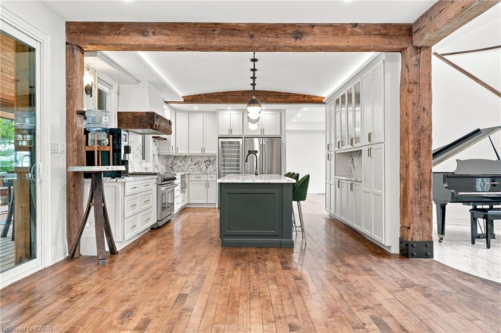 2019 Dundas Street Property Photo 8
