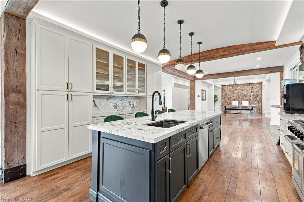 2019 Dundas Street Property Photo 11