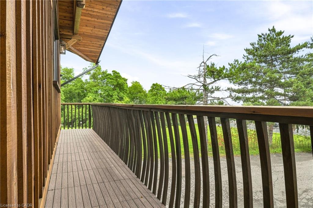 2019 Dundas Street Property Photo 17