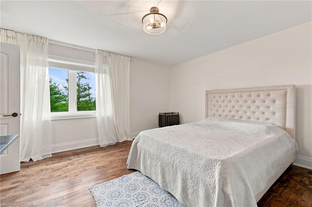 2019 Dundas Street Property Photo 20