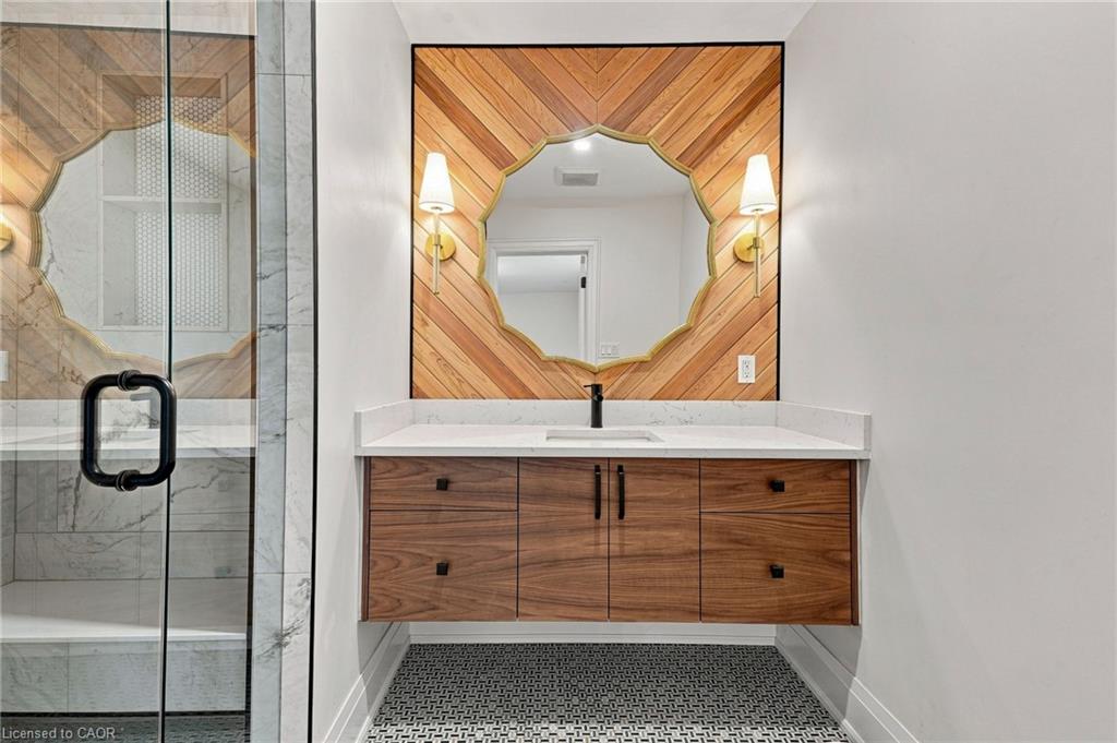 2019 Dundas Street Property Photo 21