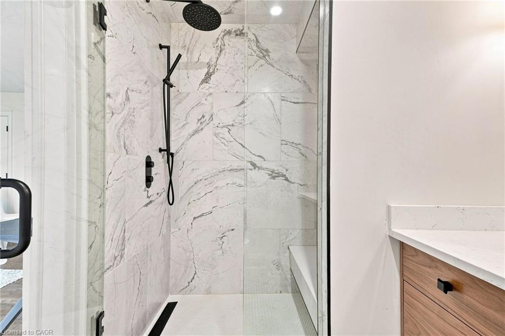 2019 Dundas Street Property Photo 22