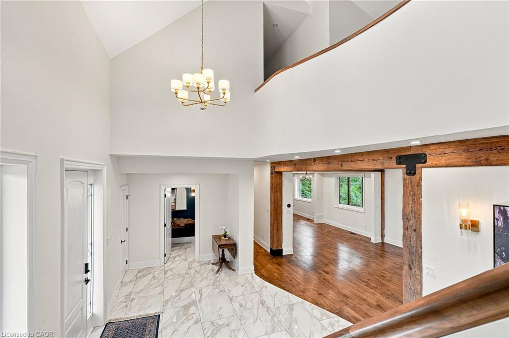 2019 Dundas Street Property Photo 23