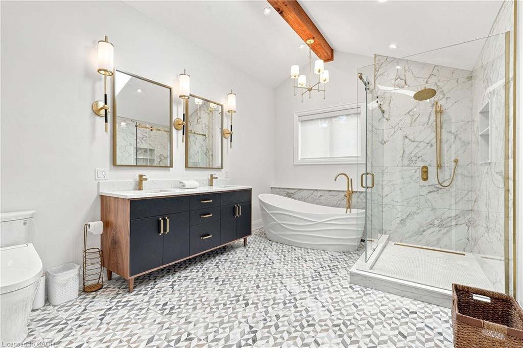 2019 Dundas Street Property Photo 27