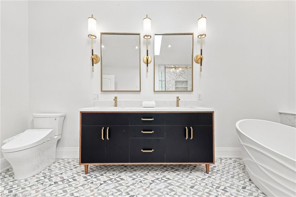 2019 Dundas Street Property Photo 29
