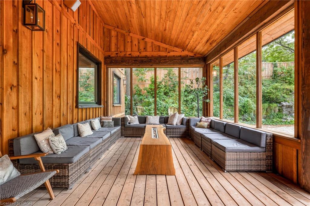 2019 Dundas Street Property Photo 35