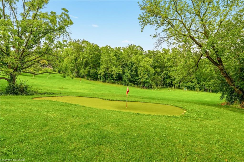 2019 Dundas Street Property Photo 40