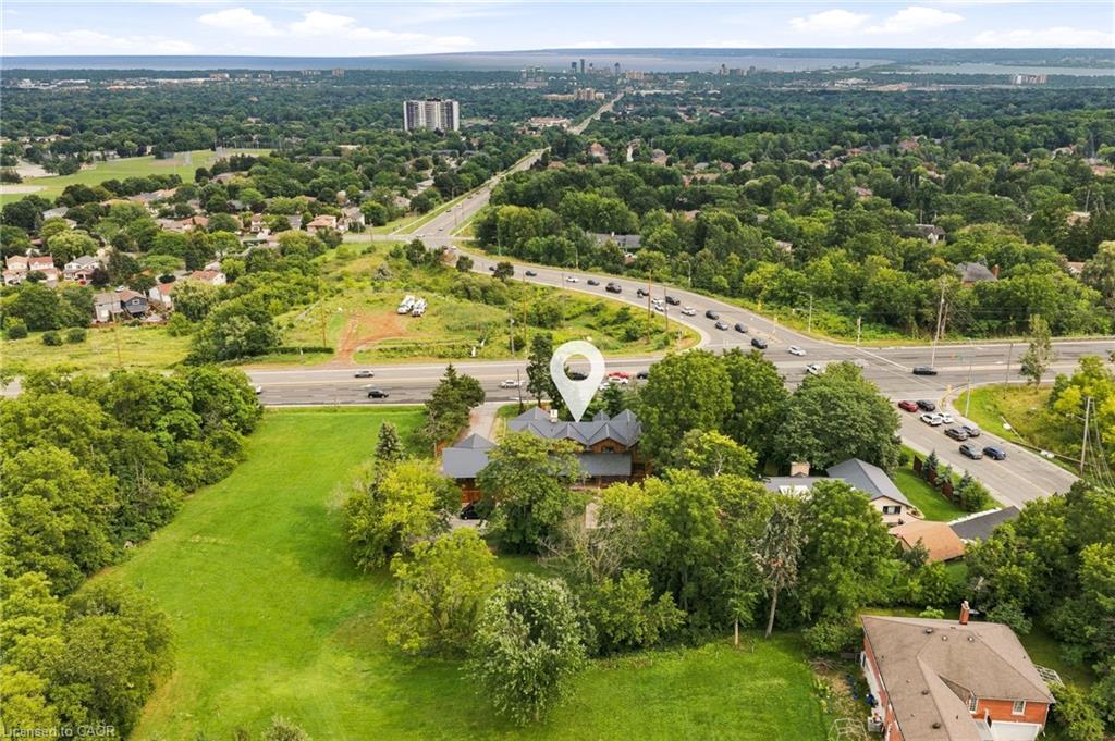 2019 Dundas Street Property Photo 44
