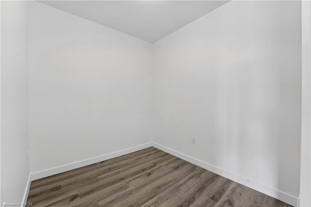 304-461 Green Road Property Photo 13