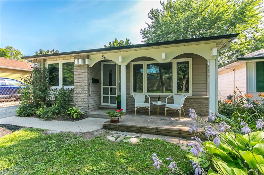 36 Amos Avenue Property Photo 5