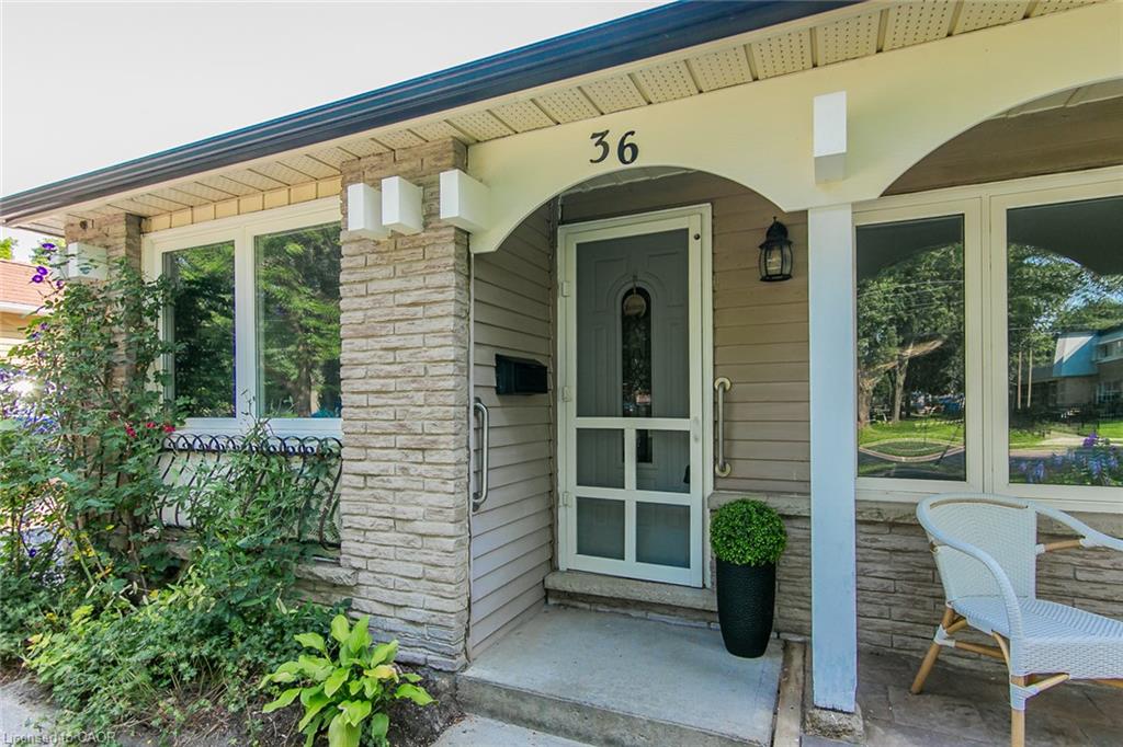 36 Amos Avenue Property Photo 8