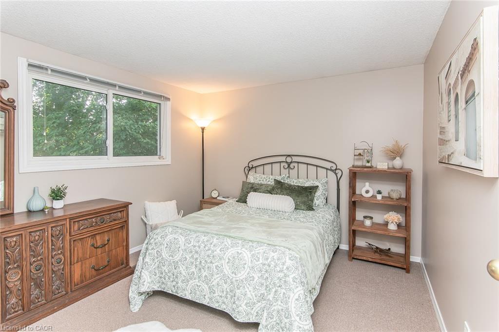 36 Amos Avenue Property Photo 20
