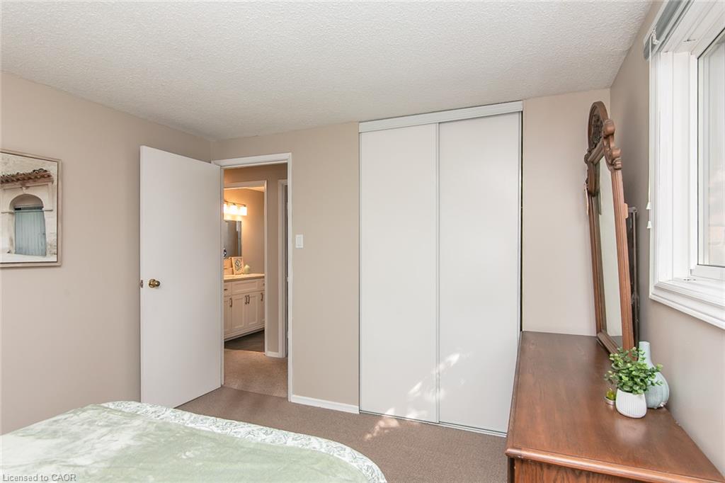 36 Amos Avenue Property Photo 21
