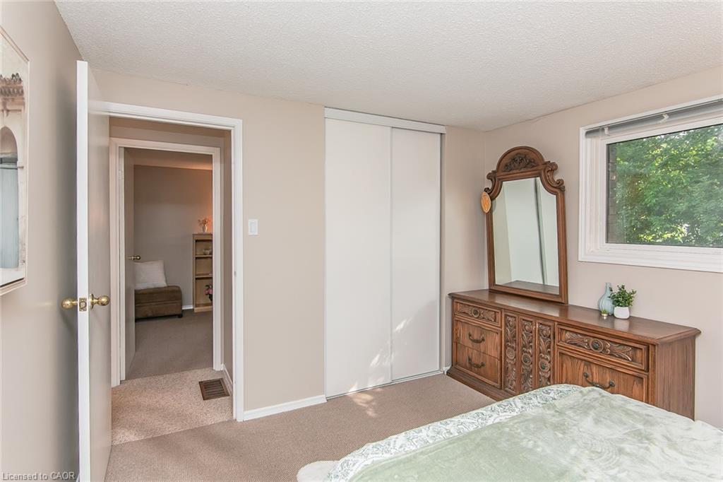 36 Amos Avenue Property Photo 22