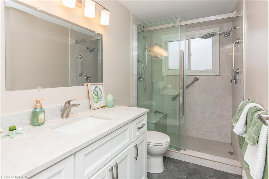 36 Amos Avenue Property Photo 26