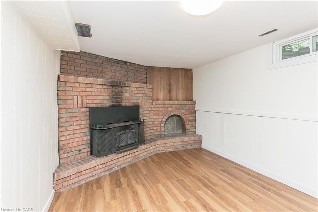 36 Amos Avenue Property Photo 35