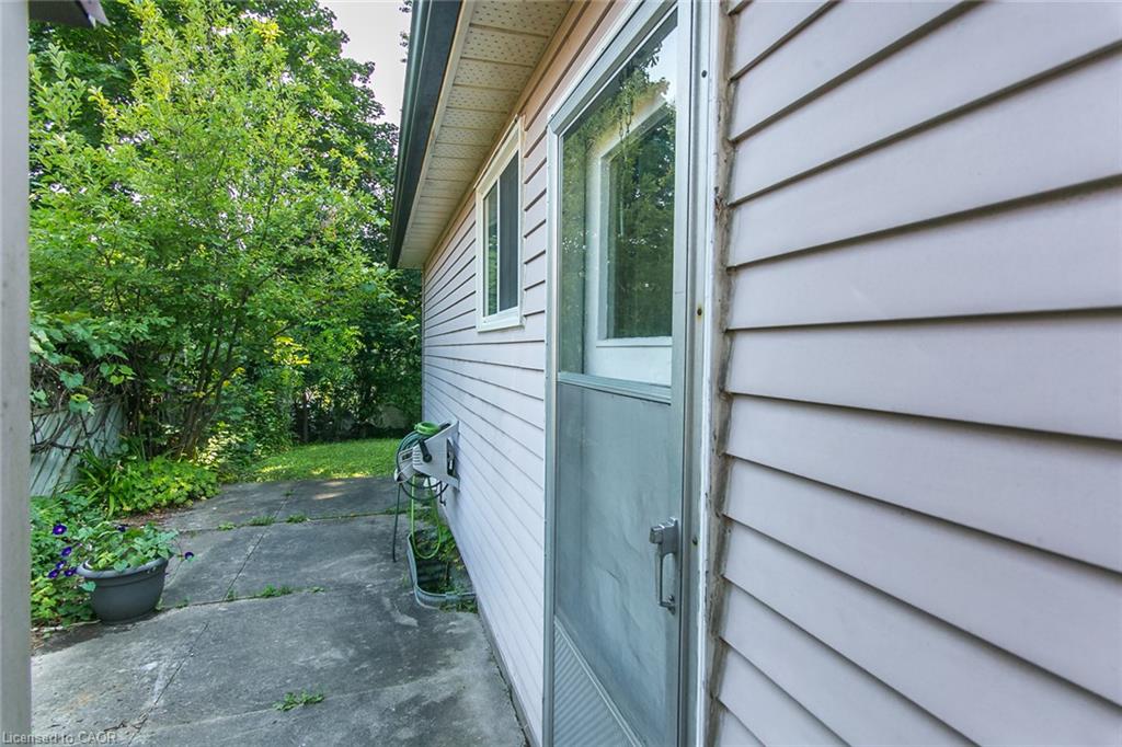 36 Amos Avenue Property Photo 42