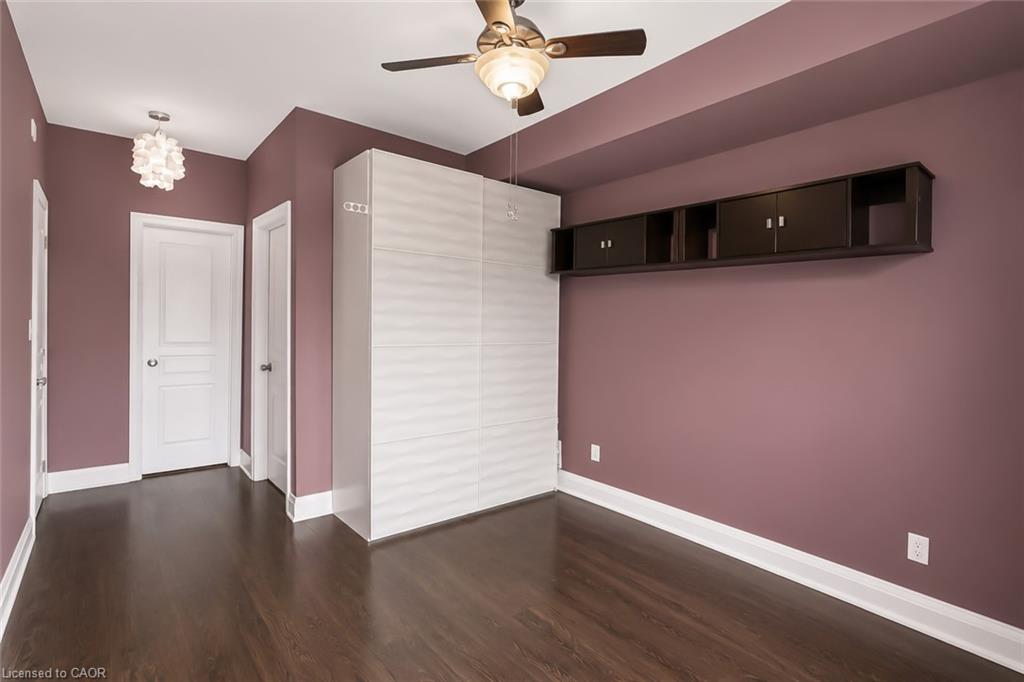 413-128 Garden Drive Property Photo 10